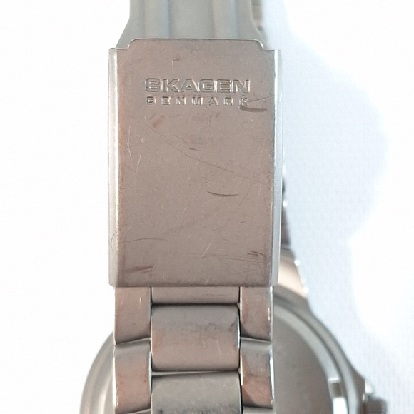 Skagen Ultra Slim Watch Men 36mm Titanium Blue Dial, New Battery - Picture 5 of 8